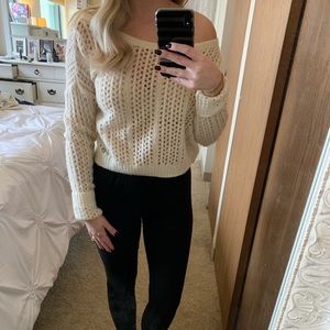 Off white cropped Abercrombie sweater